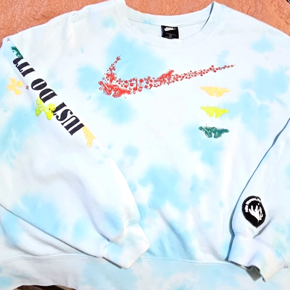 Nike cropped tie-dyed sweatshirt sz 3x - Picture 9 of 9